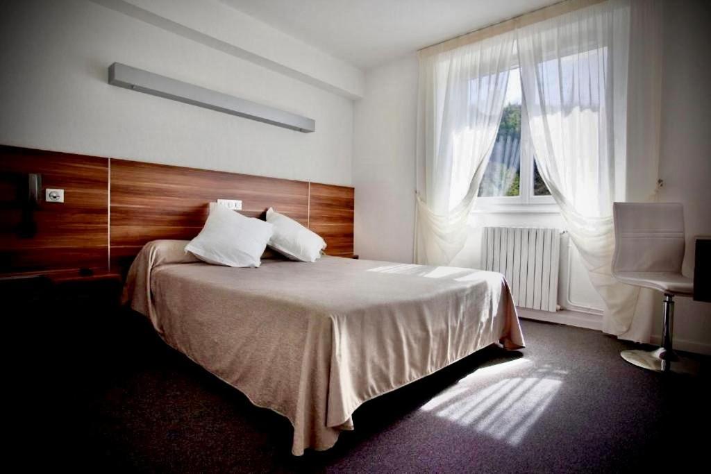 Logis Hotel Restaurant L'Europe Marvejols Eksteriør bilde
